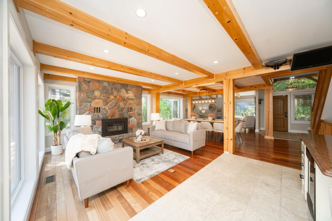 Villa Muskokawaterfront Pooltable 98Tv 6Acres Huntsville Esterno foto