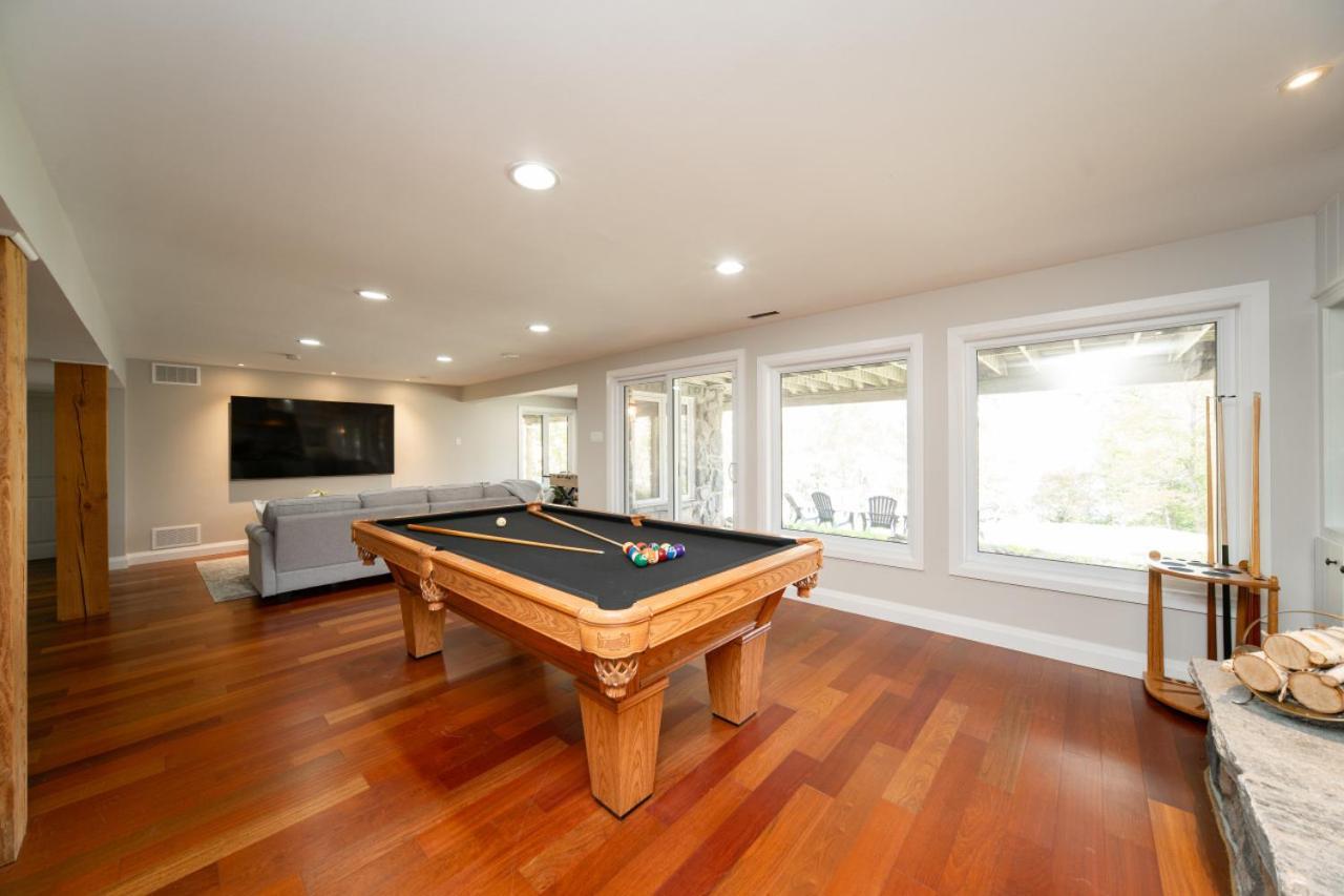 Villa Muskokawaterfront Pooltable 98Tv 6Acres Huntsville Esterno foto