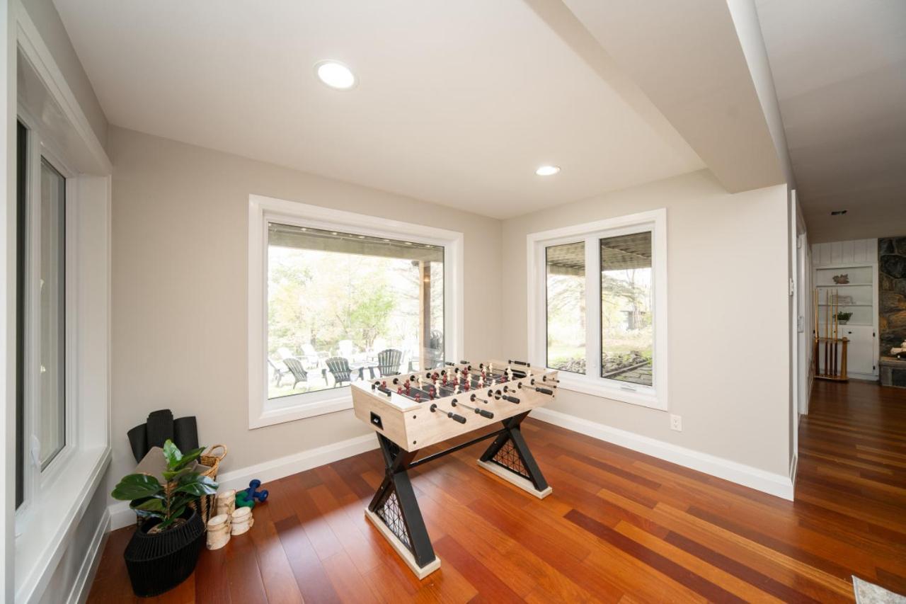 Villa Muskokawaterfront Pooltable 98Tv 6Acres Huntsville Esterno foto